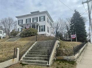 29 Summer St, Westerly, RI 02891