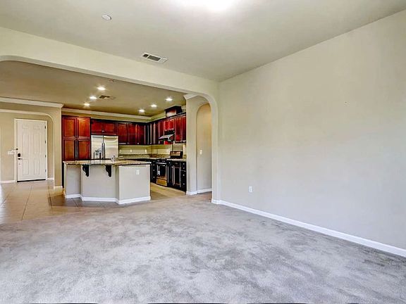 5th image of 4840 Valley Way