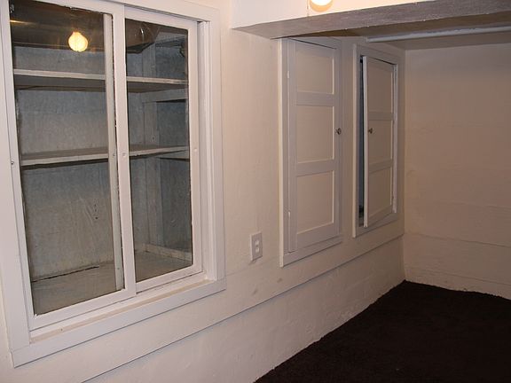 5th image of 303 E Dayton Ave