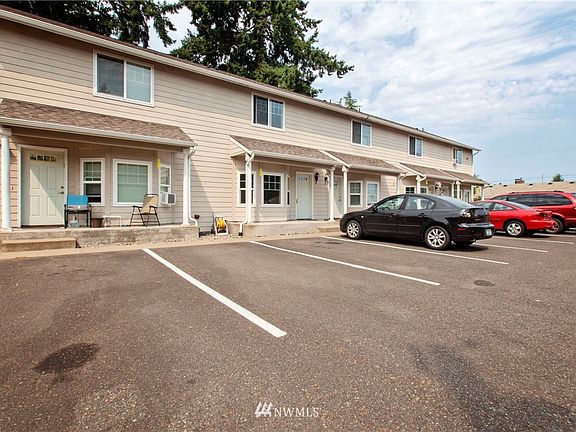2nd image of 1205 East Street SE
