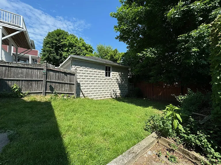 19 Mason St #1 — Photo 15