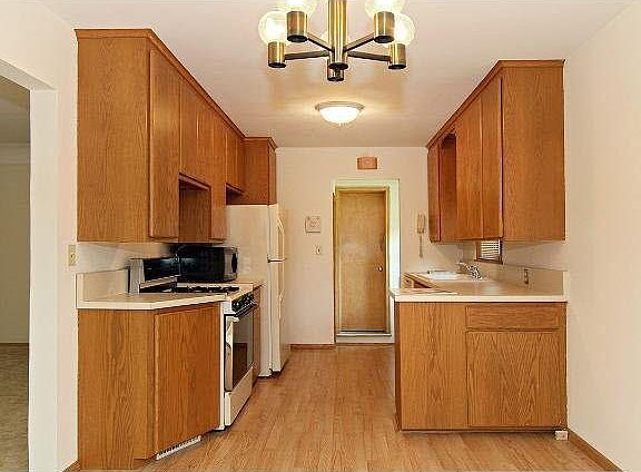 5th image of 7221 Oakland Avenue