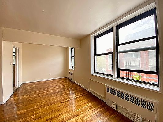 2nd image of 6255 Broadway APT 5D