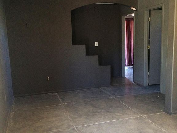 3rd image of 2801 S Paradise Mountain Rd