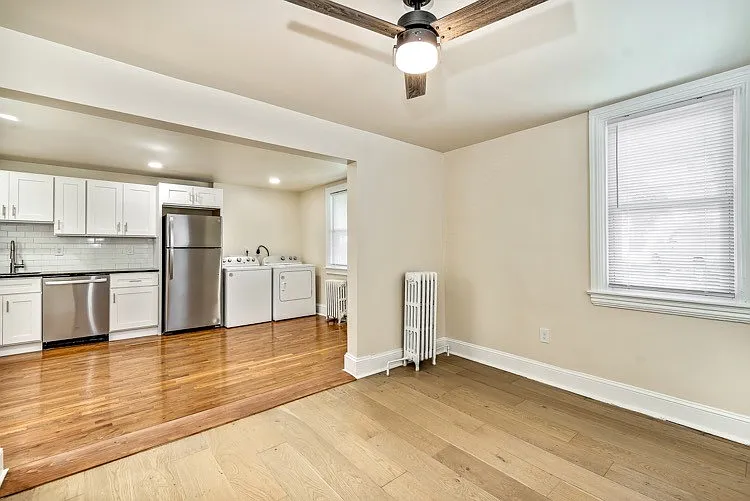 2 bed, $1,895 — Photo 4