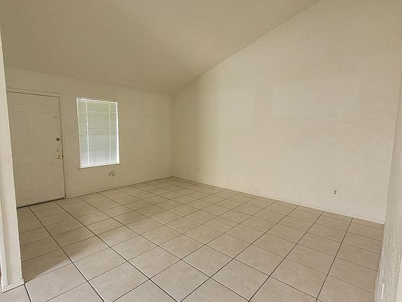 5th image of 7900 Brodie Ln #A