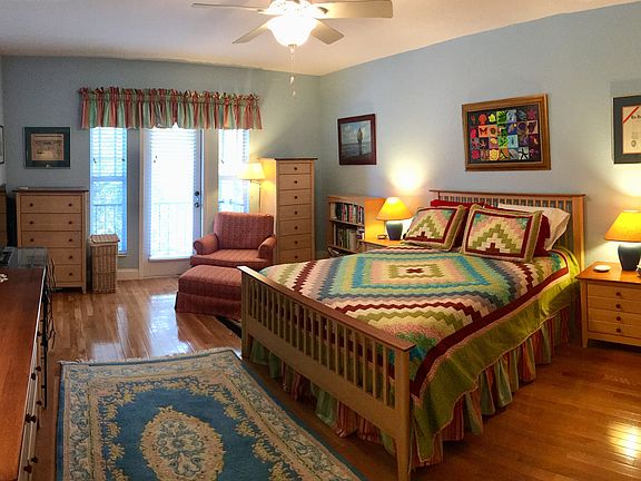 5th image of 113 Bosphorous Ave Unit 3