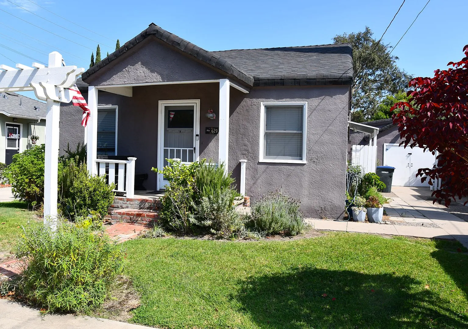 Old Towne Orange — Photo 3