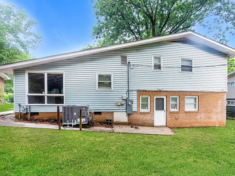 4809 Thornwood Rd — Photo 20