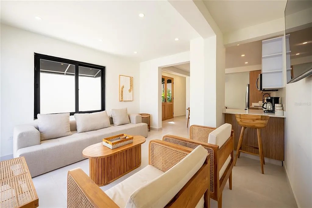 5 bed, 3.0 bath, 1500 sqft, $12,000 — Photo 3