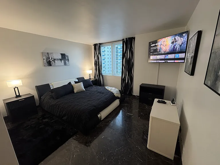 2301 Collins Ave #817 — Photo 52
