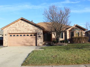 39738 Lembke Dr, Sterling Heights, MI