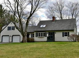 22 Old Mountain Rd, York, ME 03909