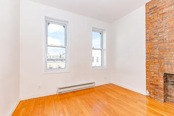 Rented by MySpaceNYC | media 23