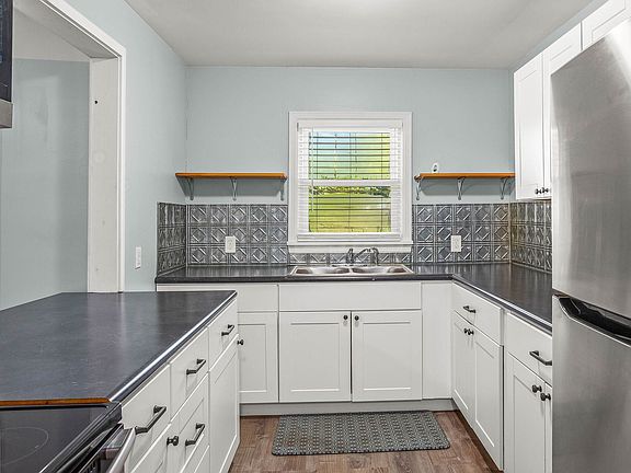 3rd image of 5038 Pinewood Dr #5044