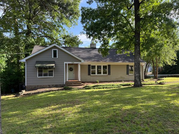 104 Hardy Rd