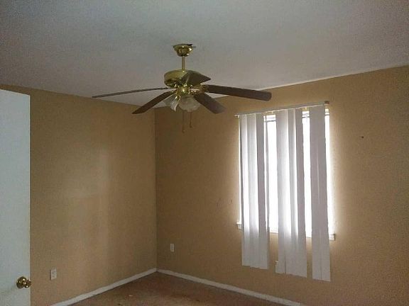 3rd image of 4429 White Sands St