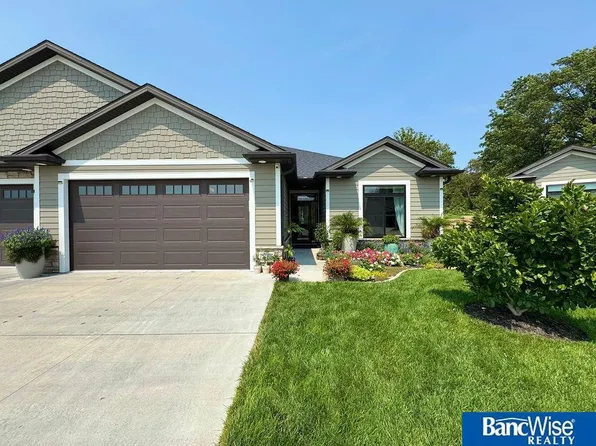 7610 Silver Cir, Lincoln, NE 68506