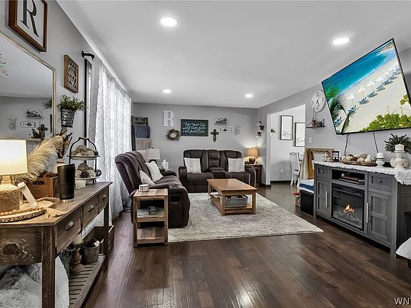 5th image of 347 Wadsworth Ct