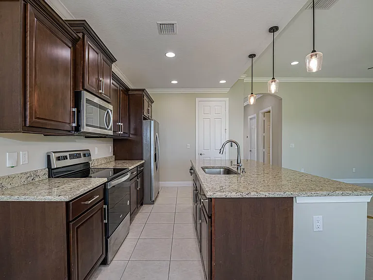 2529 Bella Vista Cir — Photo 9