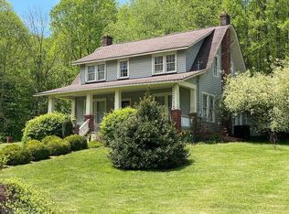 5829 Abbs Valley Rd, Bluefield, VA 24605
