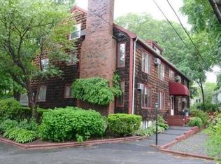 323 Lafayette St #4, Salem, MA 01970