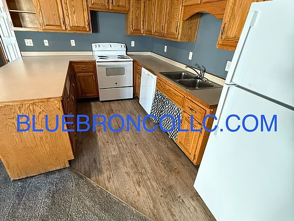 4th image of 714 Meadow Ln APT A