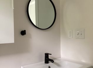 32 Waterbury St APT 2, Saratoga Springs, NY 12866