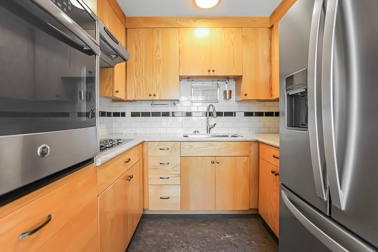 2 bed, 1.0 bath, $4,295 — Photo 4