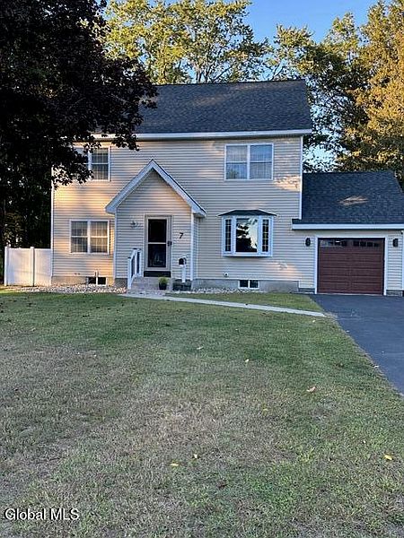 2nd image of 7 Harmon Road