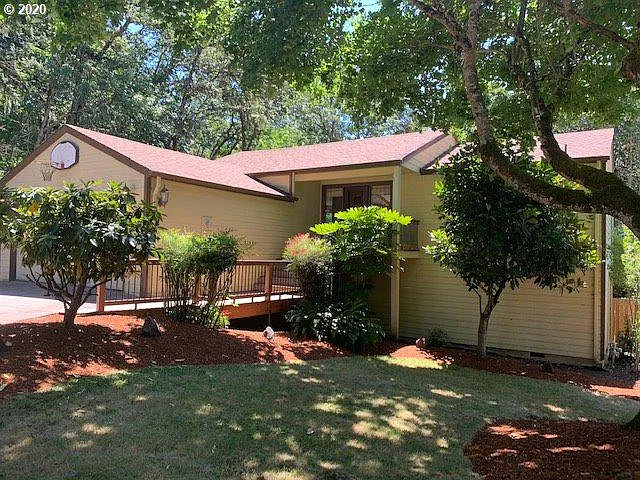 1348 Piper Ln photo 1