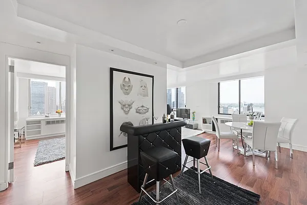 Sold by Nest Seekers International | media 19