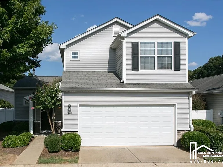 709 Bedford Ct — Photo 1