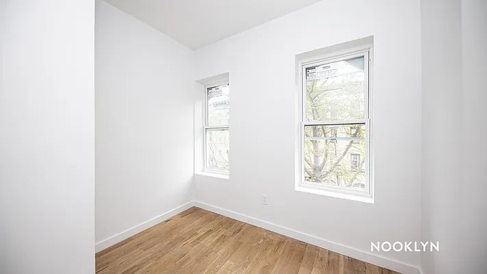 Rented by Nooklyn NYC LLC | media 28