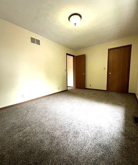 142 E Lincoln Hwy #3 — Photo 8