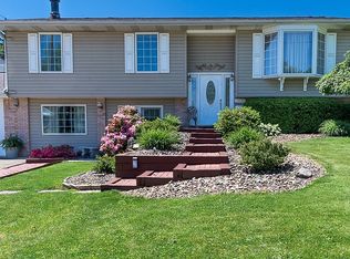 1701 20th Ave, Beaver Falls, PA 15010