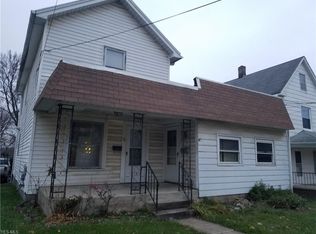 99 Elm St, Struthers, OH 44471