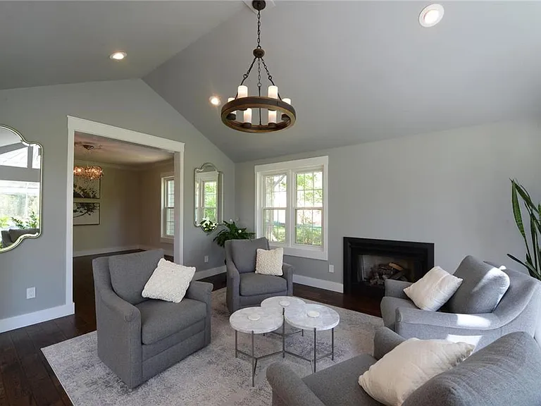 1306 S Geyer Rd — Photo 29