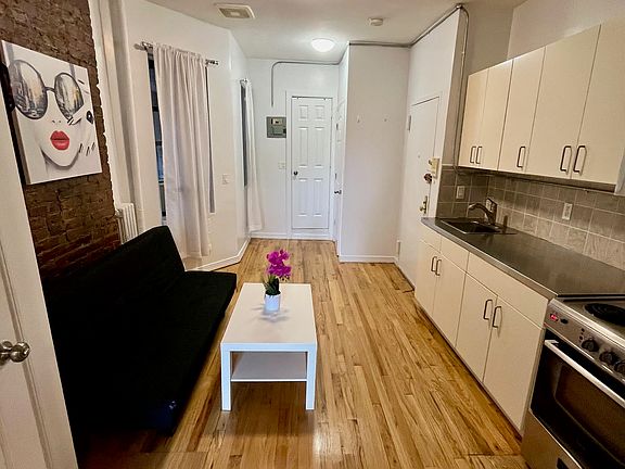 4th image of 170 Delancey St APT 9