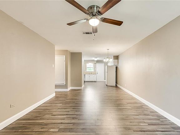 4th image of 313 Hillhaven Dr