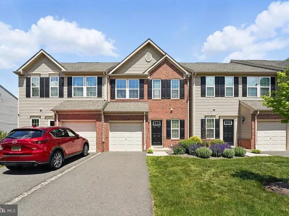18 Sundance Dr, Hamilton, NJ 08619