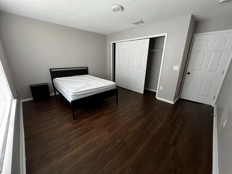 Timberbend Cir — Photo 1