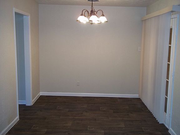 5th image of 4748 Richard St