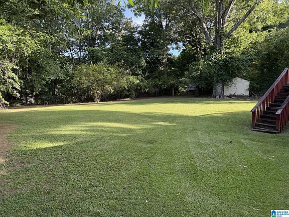 5th image of 225 Maple Way