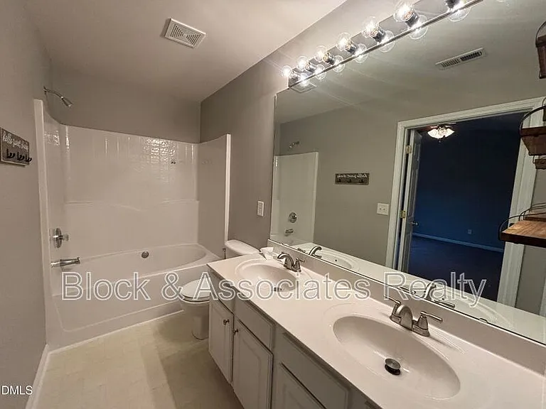 7252 Corvette Ct — Photo 52
