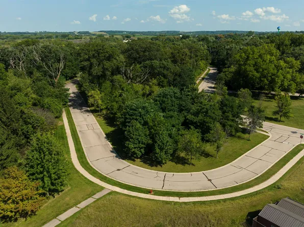 L20 Stonehaven Dr, Green Lake, WI 54941