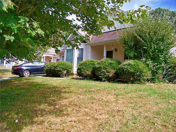 3rd image of 4 Montford Ct