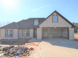 37 White Birch Dr, Jackson, TN 38305