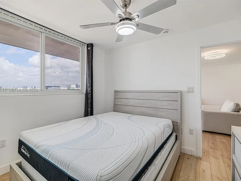 401 Ocean Dr #602 — Photo 16