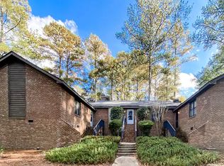 121 Homeplace Ct, Fayetteville, NC 28311